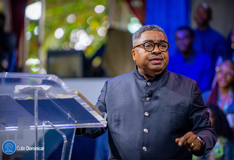 Pasteur Joseph BONDO Pasteur Joseph BONDO