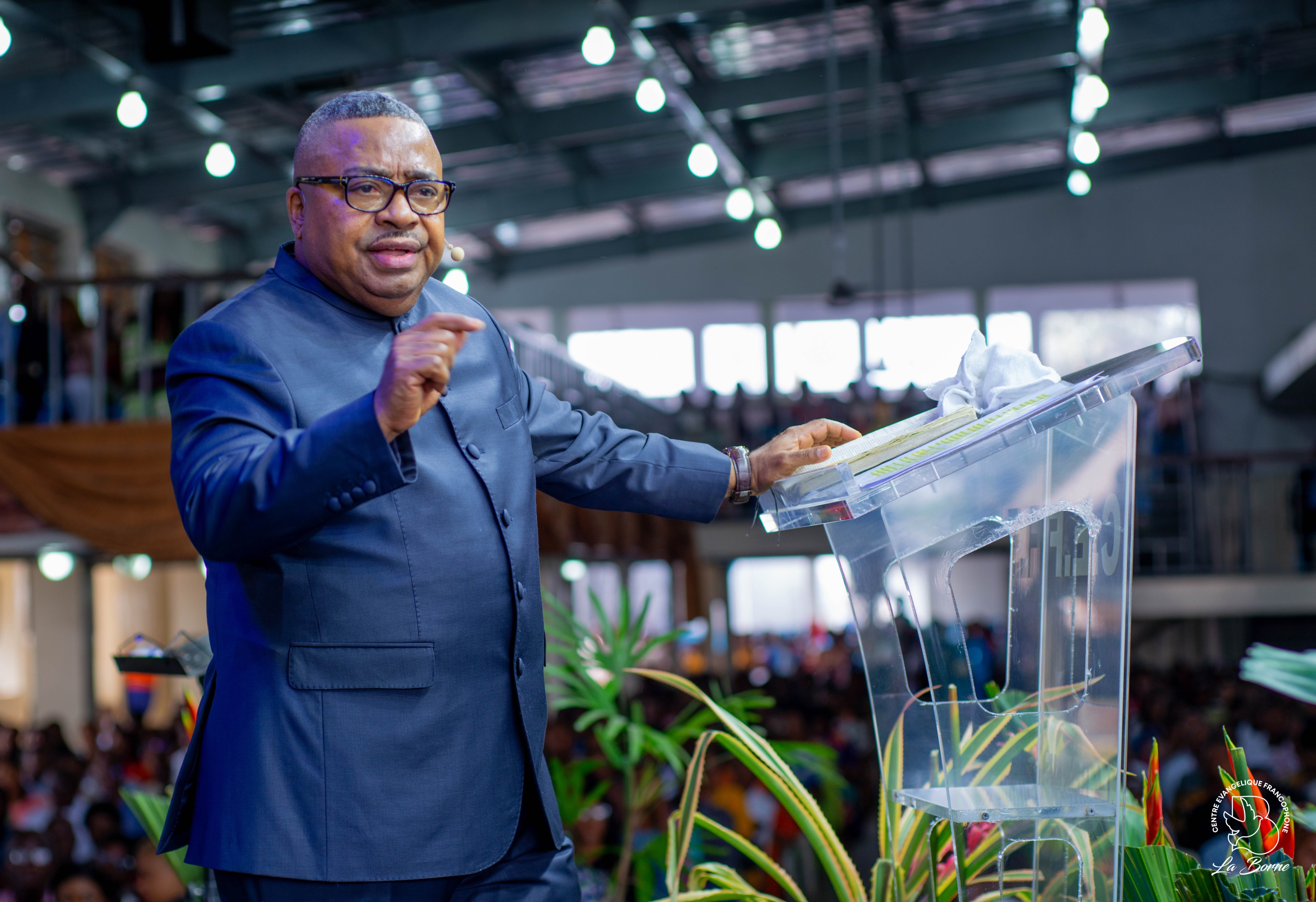 Pasteur Joseph BONDO Pasteur Joseph BONDO