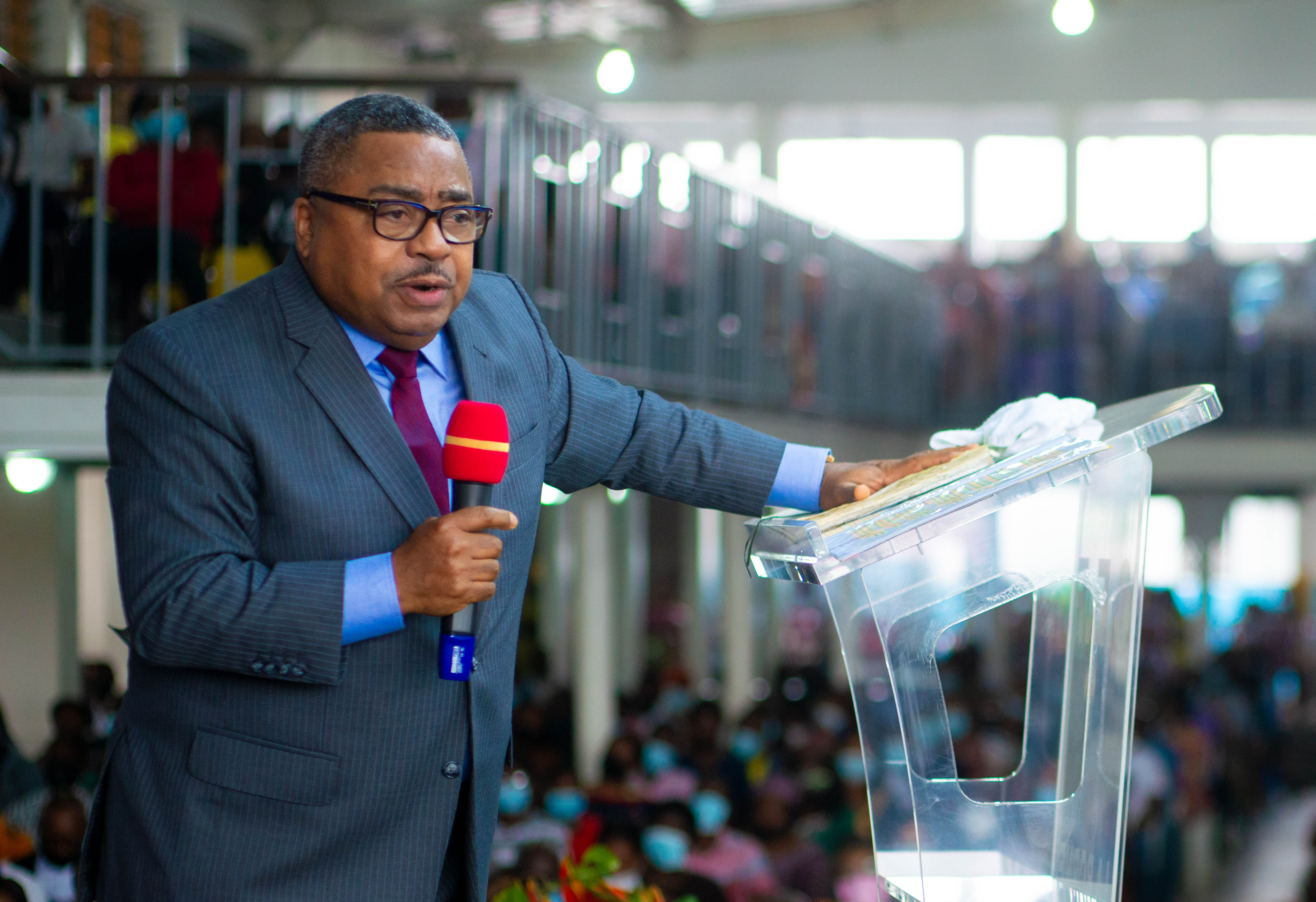 Pasteur Joseph BONDO