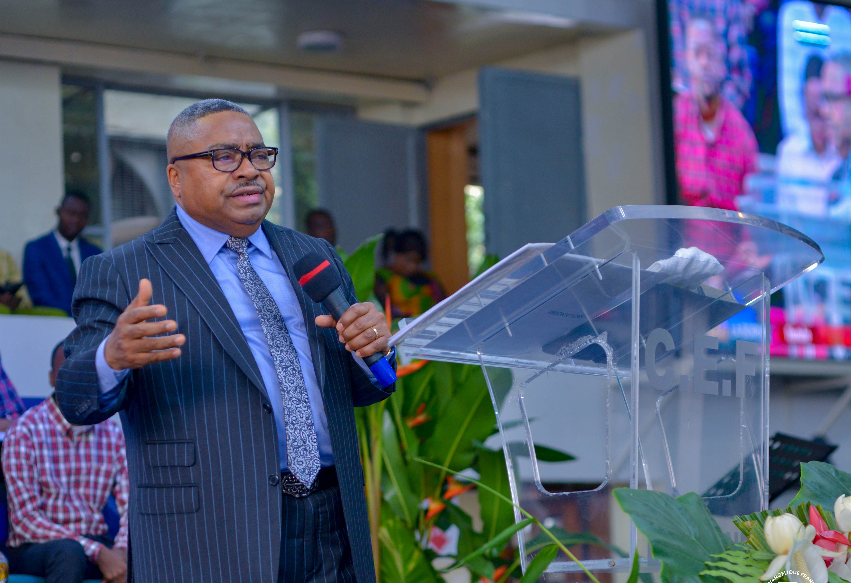 Pasteur Joseph BONDO