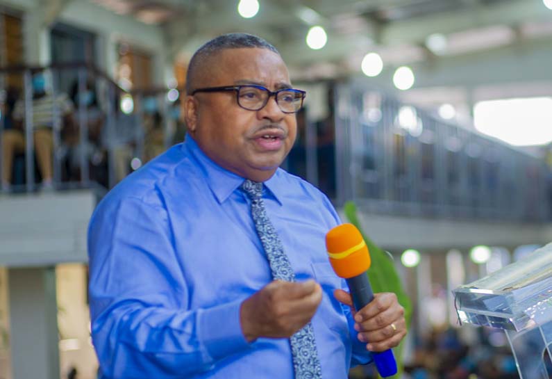 Pasteur Joseph BONDO