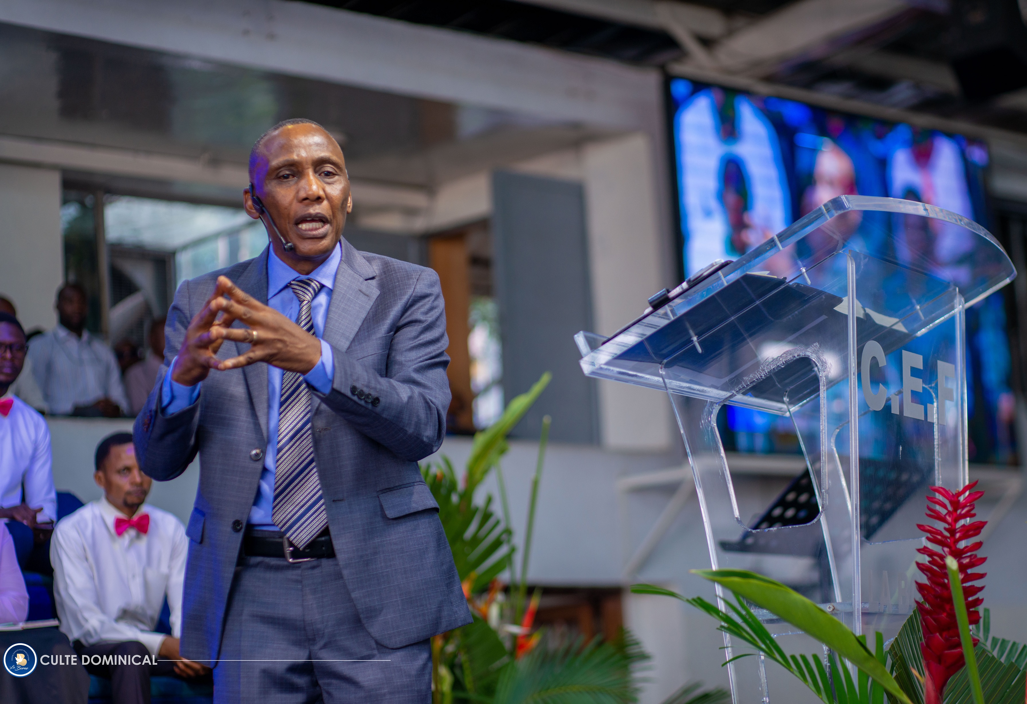 Pasteur Charles VUAVU