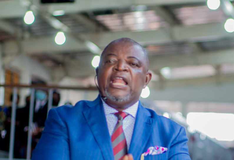 Pasteur  Thierry MBALA